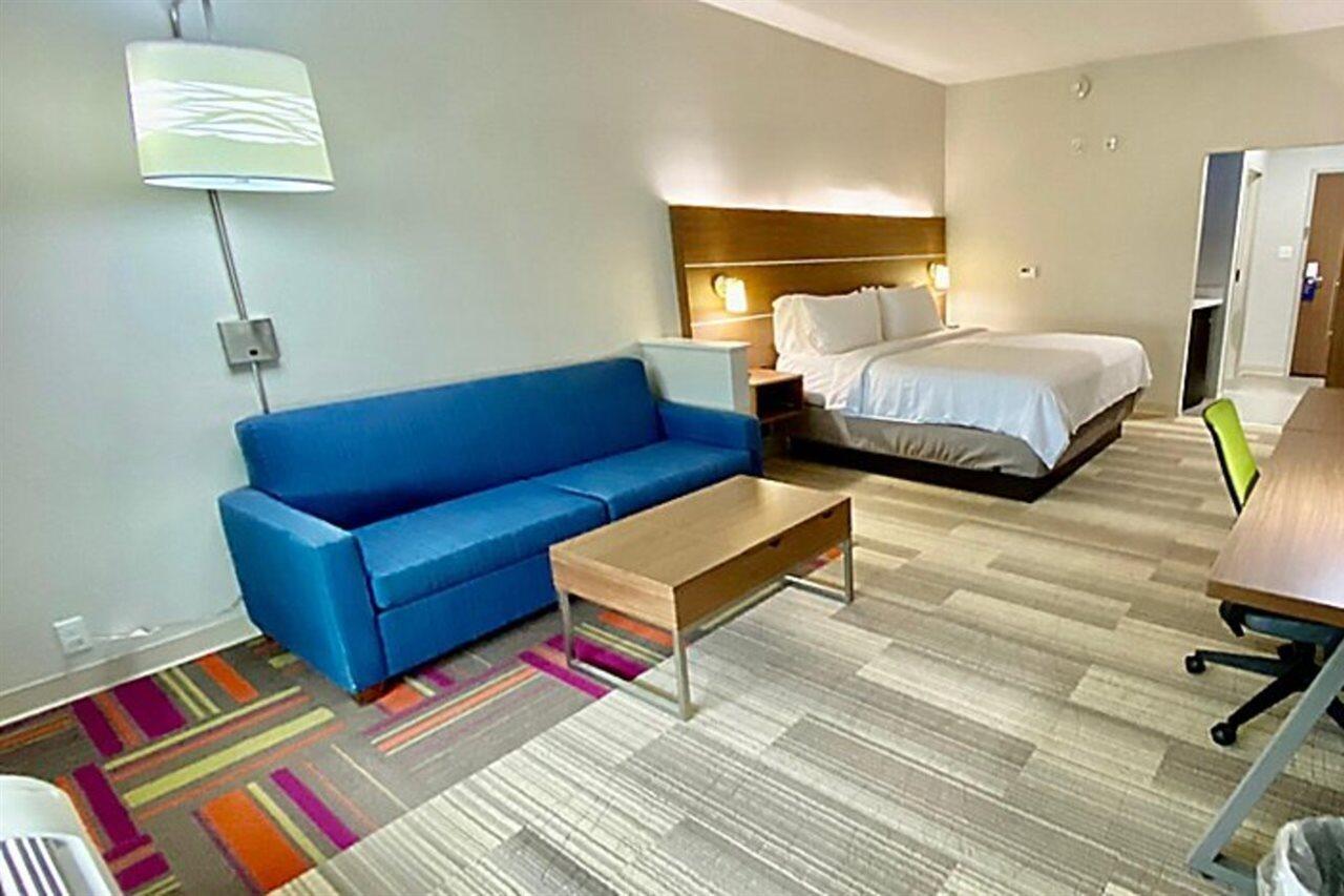 Holiday Inn Express & Suites Pineville-Alexandria Area Exterior foto